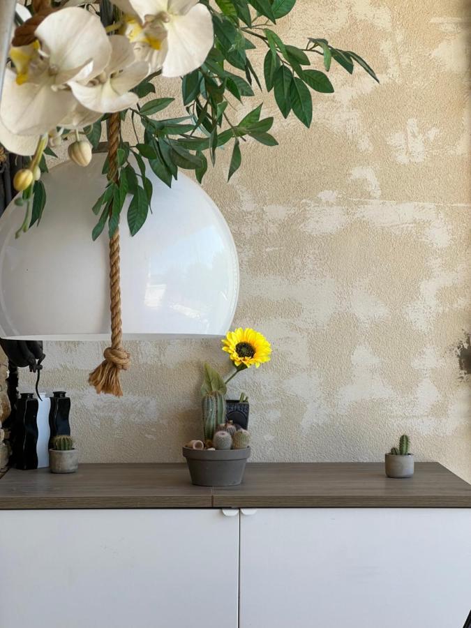 Appartement Entre Village Et Plages. Saint-Cyr-sur-Mer Luaran gambar