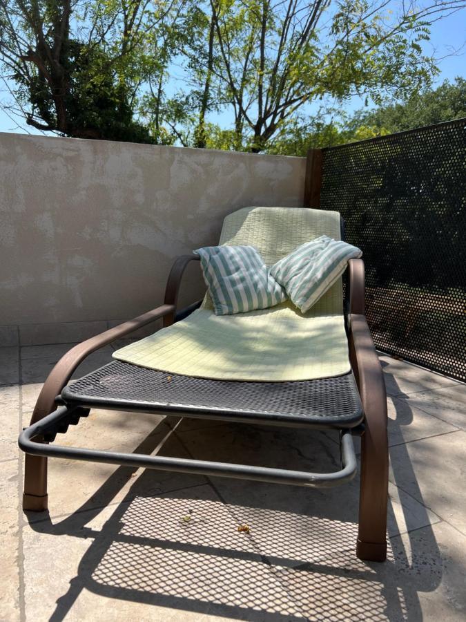 Appartement Entre Village Et Plages. Saint-Cyr-sur-Mer Luaran gambar